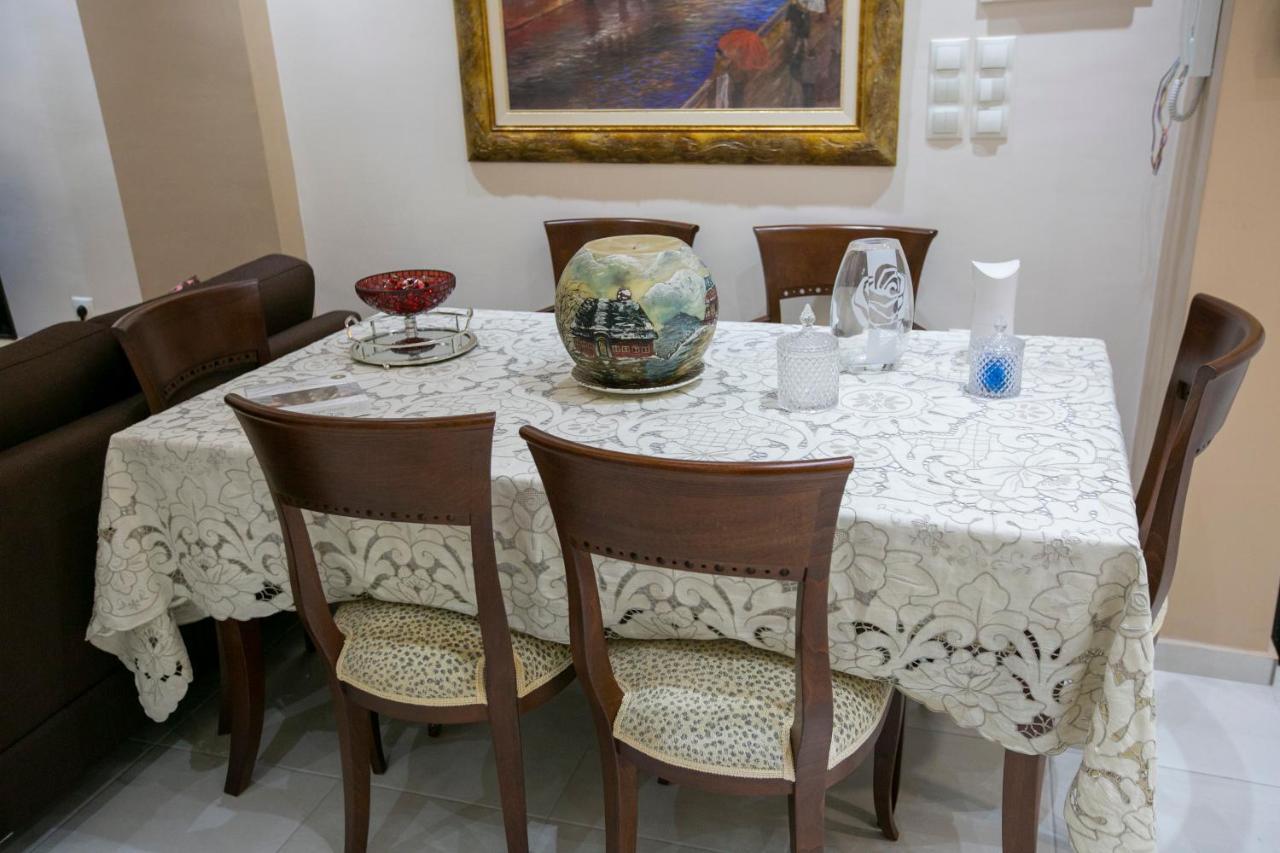 Apartment Moza House